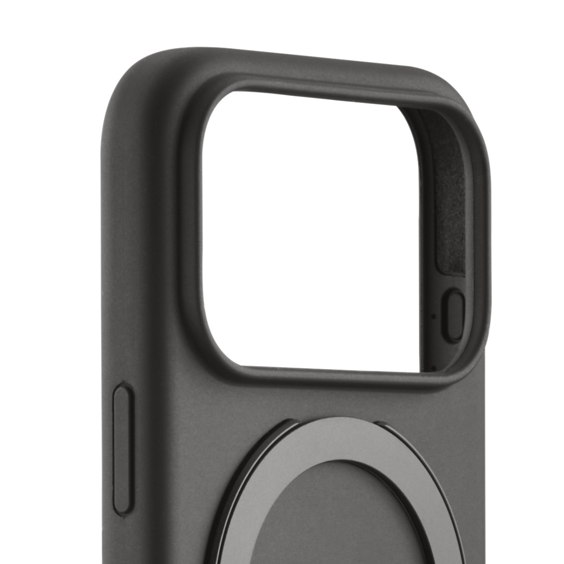 Nahaufnahme einer schwarzen Handyhülle mit Kameraausschnitt und MagSafe-Ring auf weißem Hintergrund.