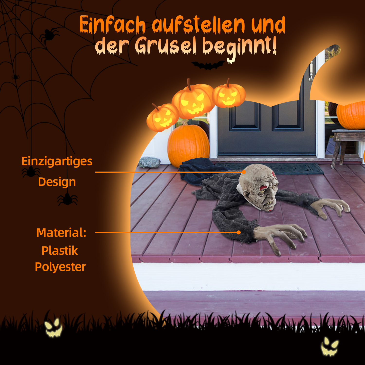 Eine Halloween-Dekoration zeigt einen kriechenden Zombie auf einer Veranda mit Kürbissen und gruseligem Text auf Deutsch.