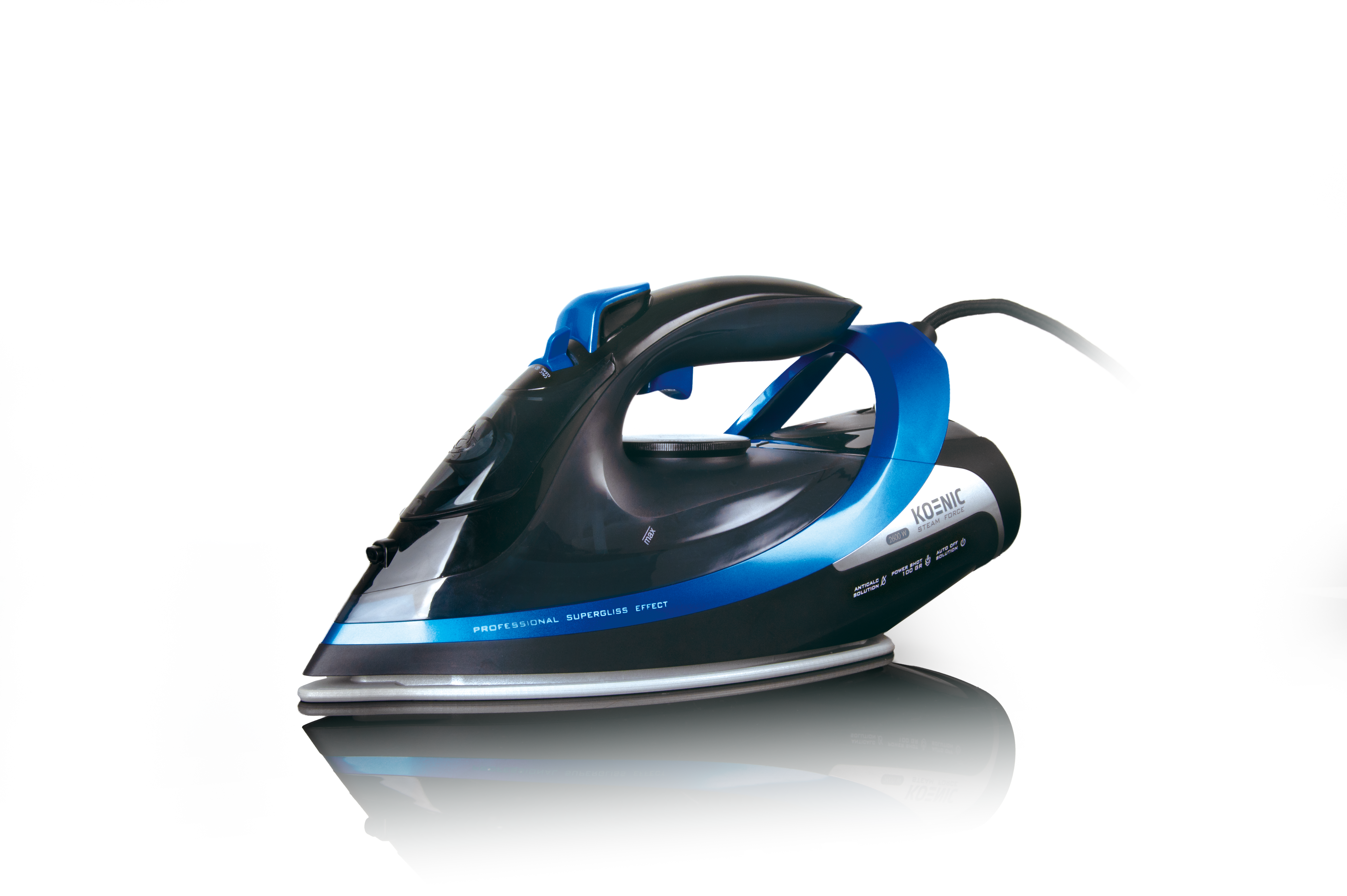 Czarno-niebieskie żelazko na białym tle. Żelazko ma niebieski uchwyt i akcenty, widoczna jest nazwa marki.