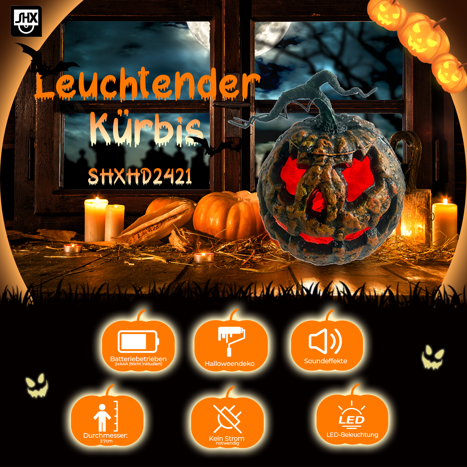 Eine Halloween-Dekoration mit einem geschnitzten Kürbis, Kerzen und Text. Der Kürbis leuchtet rot. Der Hintergrund ist eine dunkle Nachtszene.