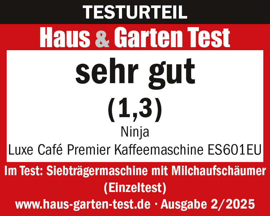 Rotes Banner mit Text: Haus & Garten Test, sehr gut (1,3), Ninja, Luxe Café Premier Kaffeemaschine ES601EU. www.haus-garten-test.de