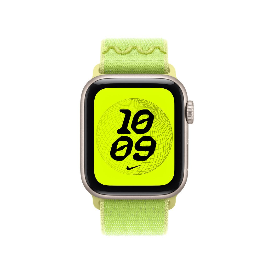 Ezüst Apple Watch, lime zöld szíjjal, 10:09-et mutatva a sárga képernyőn. Az órán Nike logó van.