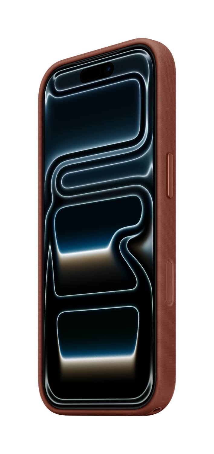 Una funda de teléfono marrón rodea un teléfono con una pantalla oscura que muestra líneas blancas brillantes y un recorte de cámara.