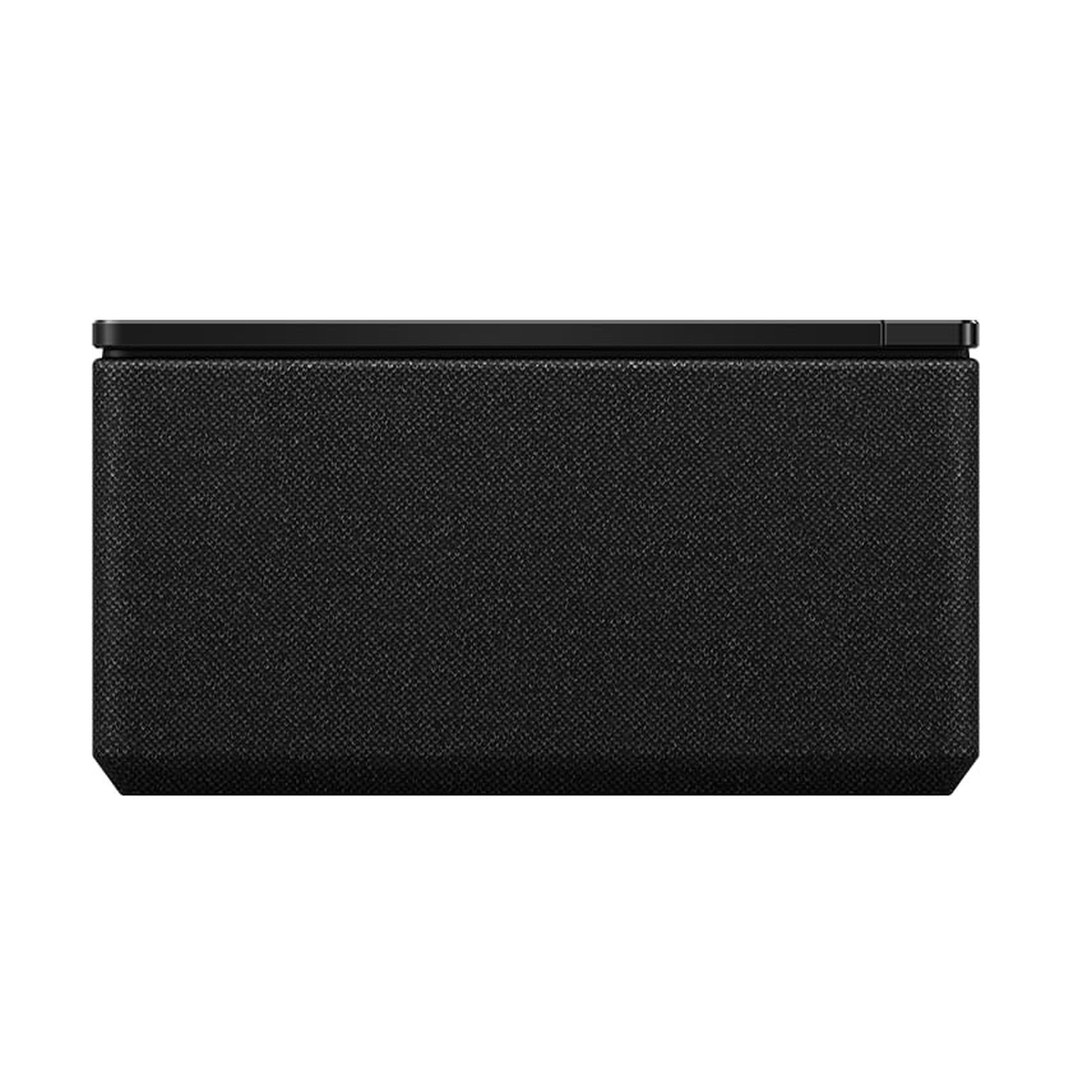 Un haut-parleur rectangulaire noir avec une façade en tissu texturé. Une fine barre noire sur le dessus.