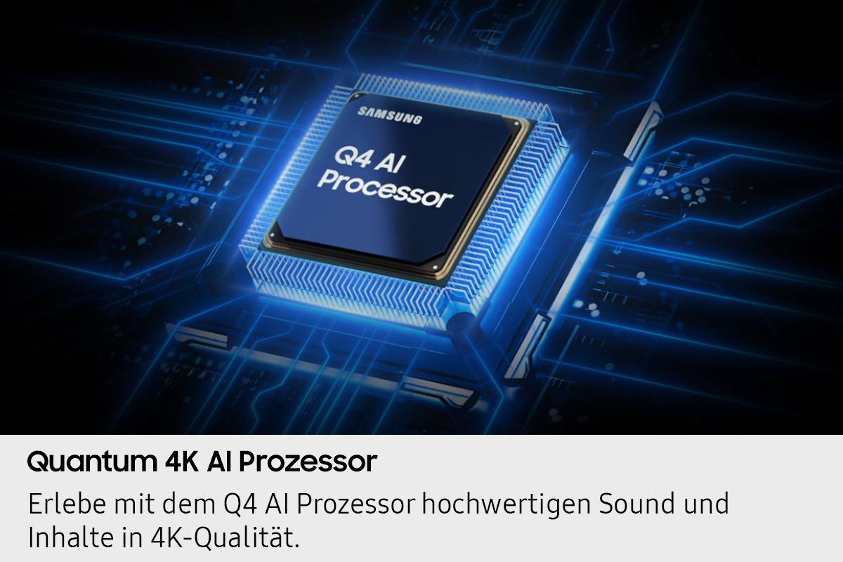 Das Bild zeigt einen Samsung Q4 AI-Prozessor-Chip mit blauen Linien und einem dunklen Hintergrund. Der Text Quantum 4K AI Prozessor ist ebenfalls sichtbar.