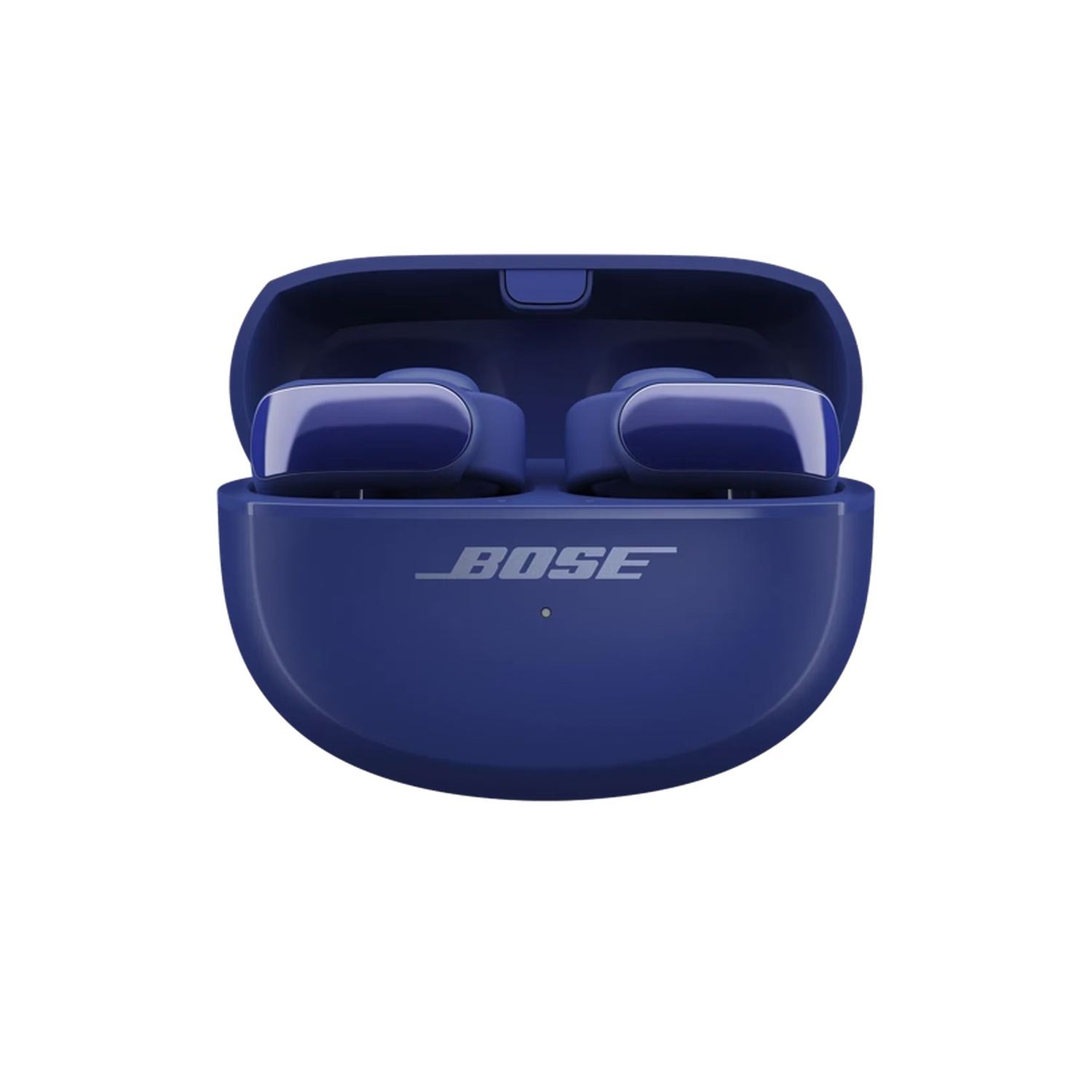 Écouteurs Bose bleus dans un étui de chargement ouvert. L'étui est bleu avec la marque Bose. Les écouteurs sont dans l'étui.