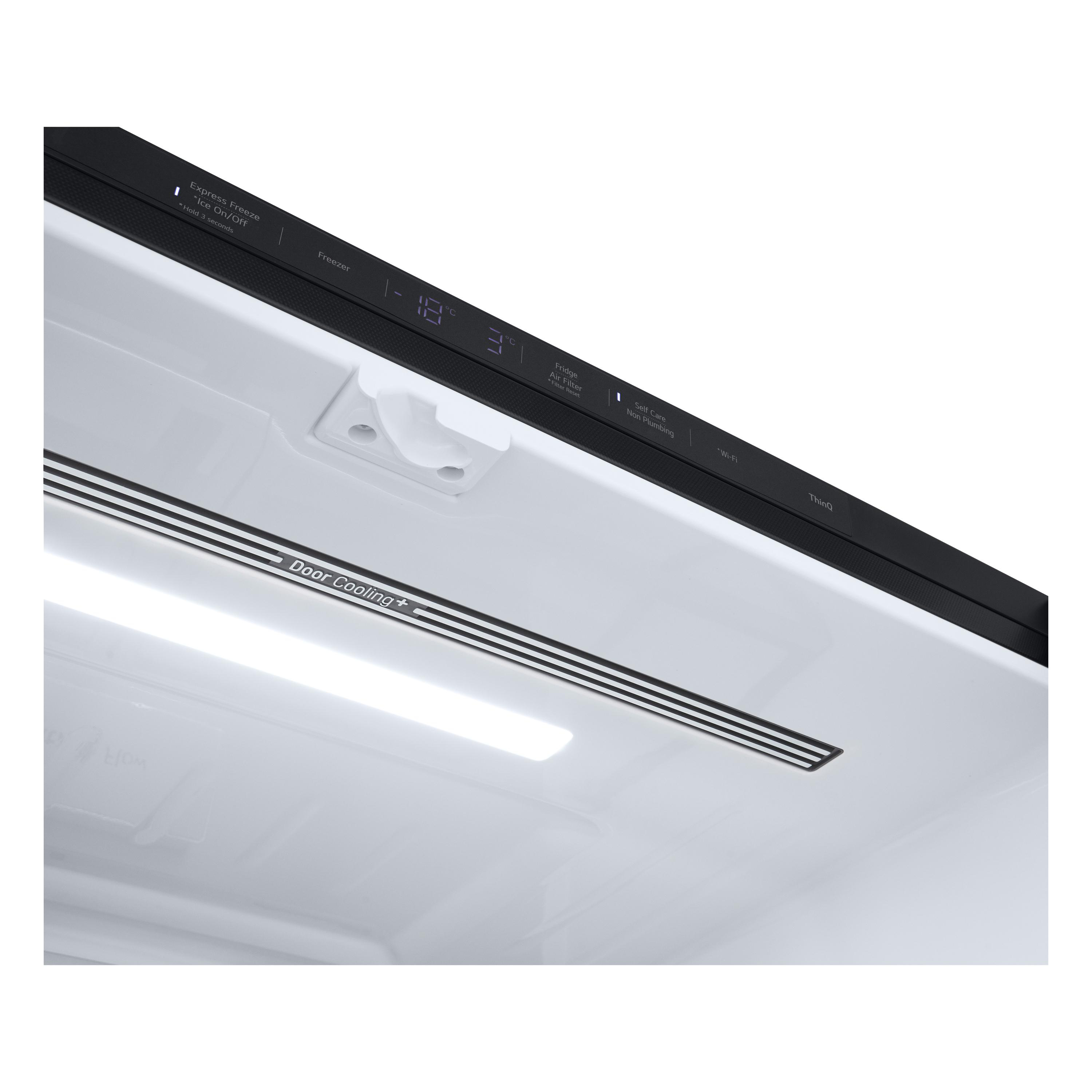 Kühlschrankinnenraum mit digitaler Anzeige. Zeigt Temperaturen und Funktionen. Enthält Door Cooling+ und Wi-Fi-Optionen.