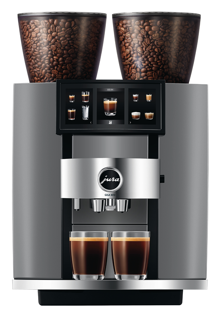 Eine silberne Jura GIGA W10 Kaffeemaschine. Oben befinden sich zwei Bohnenbehälter. Unten sind zwei Tassen Kaffee.