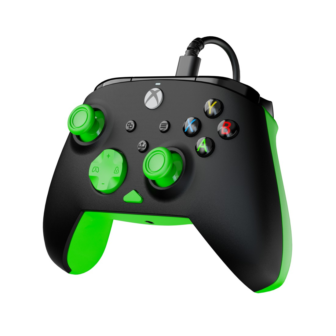 Schwarzer und grüner Xbox-Controller. Zu den Merkmalen gehören Tasten, Joysticks und ein angeschlossenes Kabel. Das Xbox-Logo ist sichtbar.
