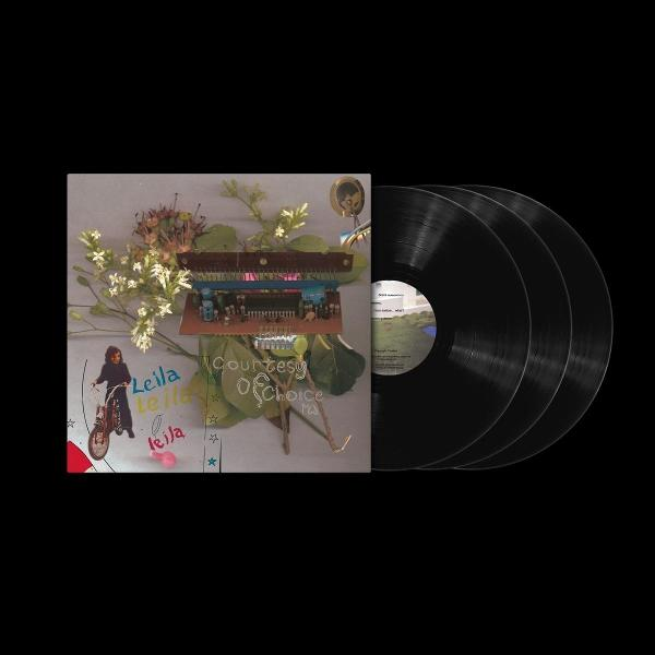 Albumcover mit Blumen, einem Mädchen auf einem Fahrrad und drei schwarzen Schallplatten. Der Albumtitel lautet 'Courtesy of Choice'.
