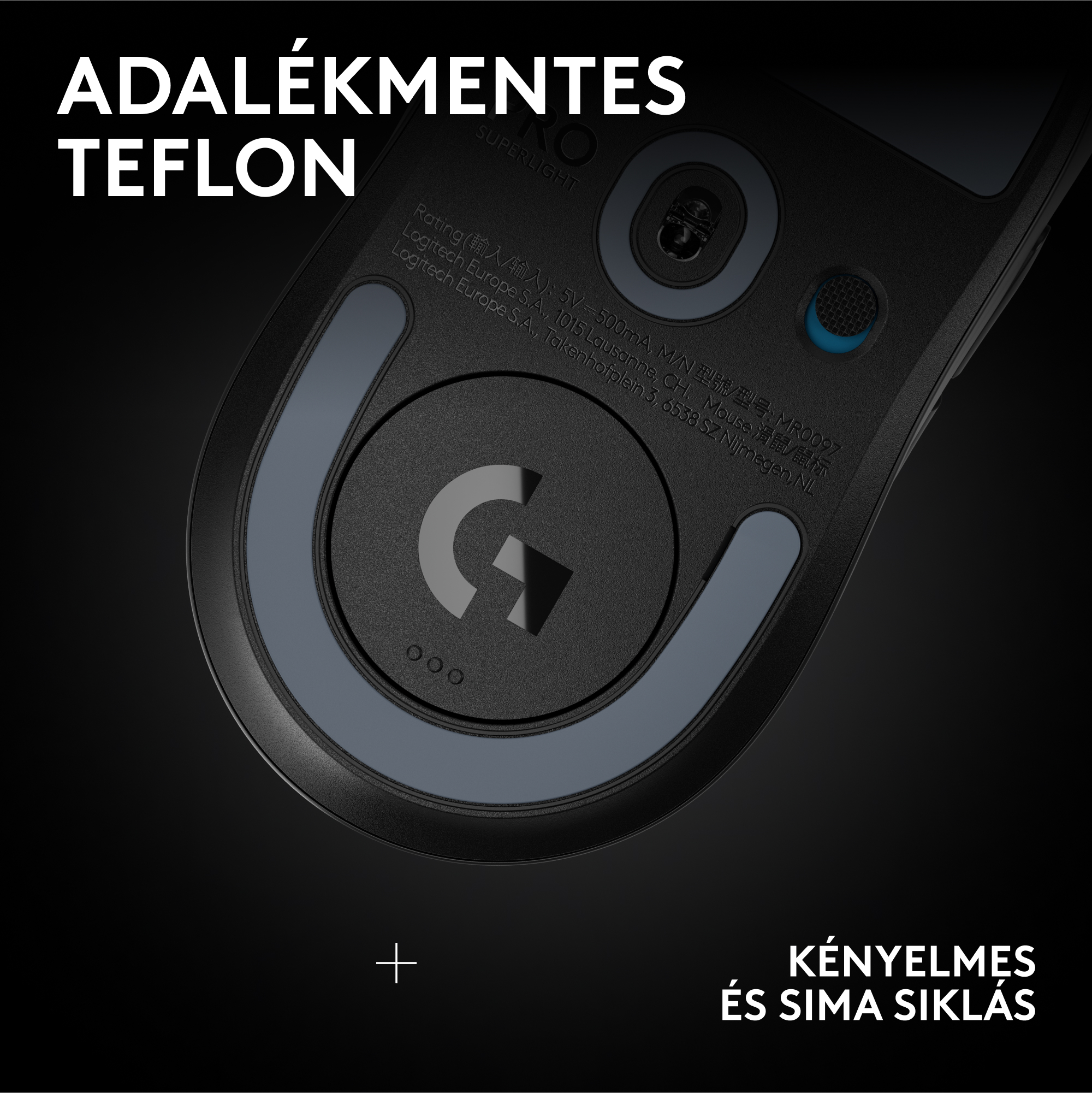 Egy fekete Logitech egér közeli képe. A Logitech 'G' logójával és szövegével ellátott kör alakú alappal rendelkezik.