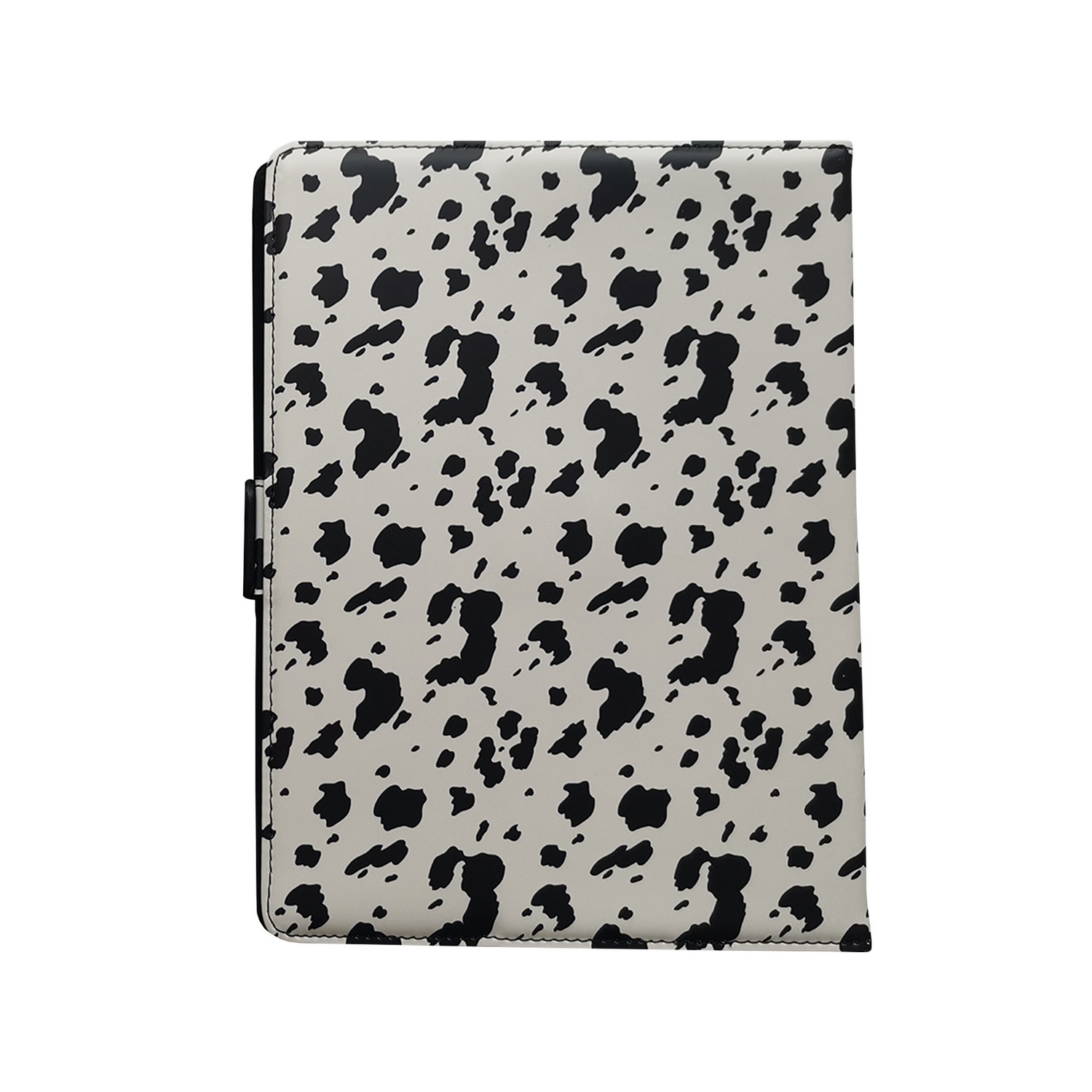 Una funda de tableta con un patrón similar al de la piel de vaca. Tiene un fondo blanco con manchas negras irregulares, parecidas al pelaje de un dálmata.