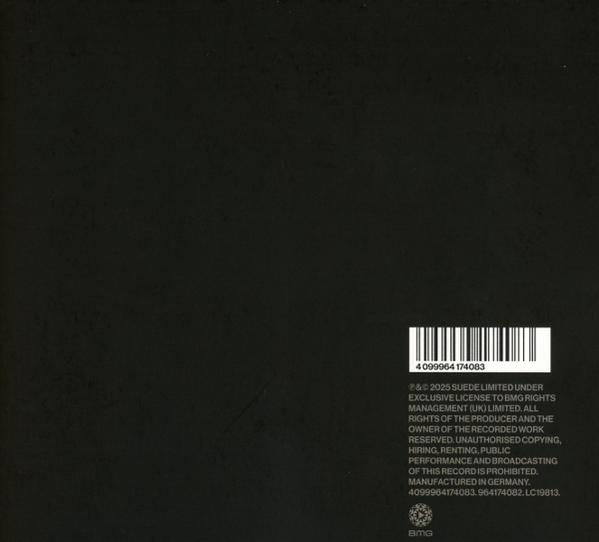 Schwarzer Hintergrund mit weißem Text und Barcode. Details umfassen Rechtstext, Copyright-Informationen und ein BMG-Logo.