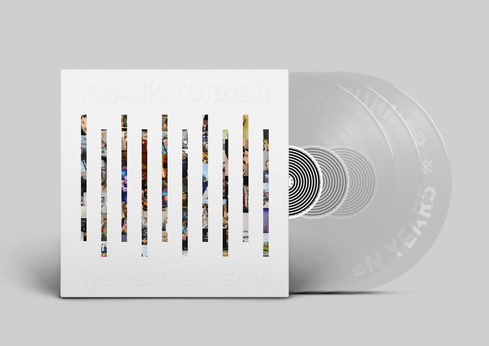 Albumcover mit Künstlernamen und Titel. Vinylplatten sind rechts sichtbar. Fotos befinden sich in vertikalen Balken auf dem Cover.
