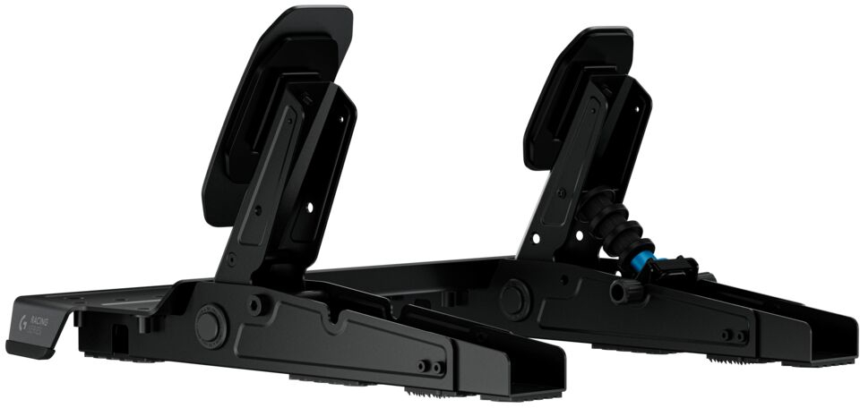 Fekete verseny pedálok. Két pedál látható, mindegyiknek van egy lábtáblája és egy alapja. A Logitech G logó az alapon található.