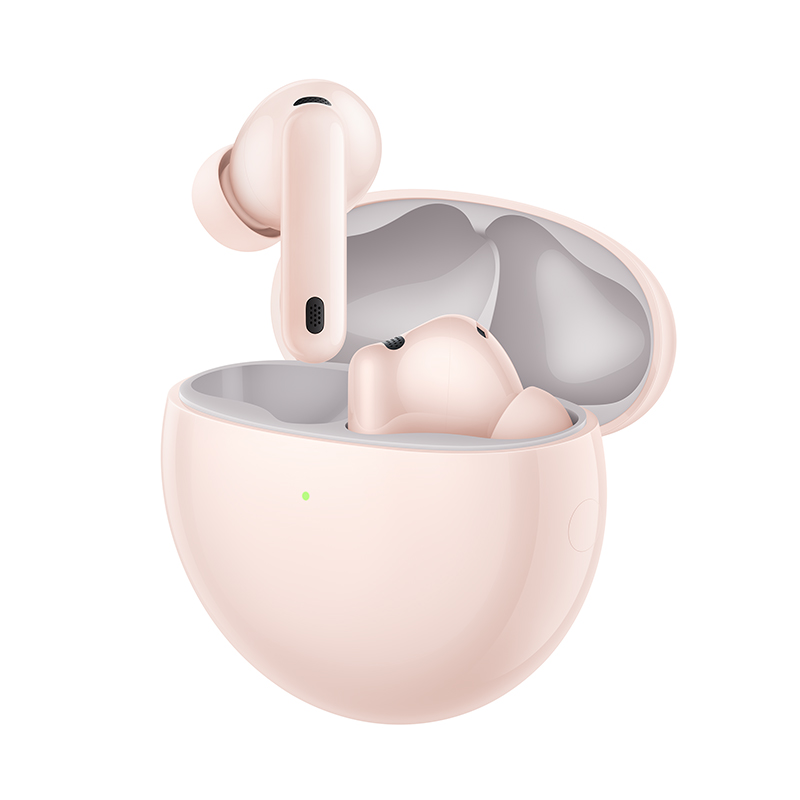 Różowe bezprzewodowe słuchawki w otwartym etui ładującym. Jedna słuchawka jest poza etui.