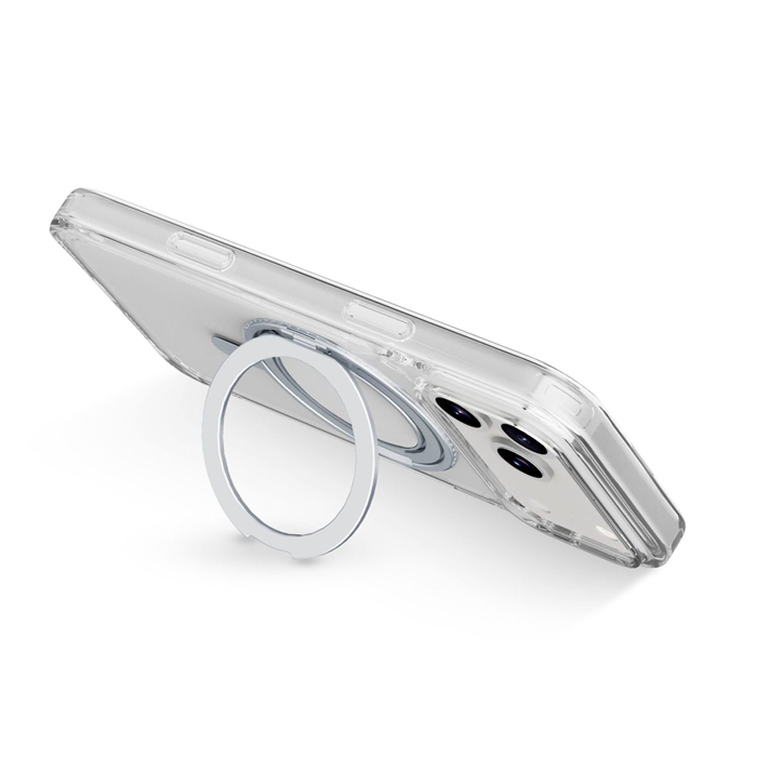 Una funda transparente para teléfono con un soporte de anillo plateado está inclinada. La funda tiene un recorte para la cámara y está sobre un fondo blanco.