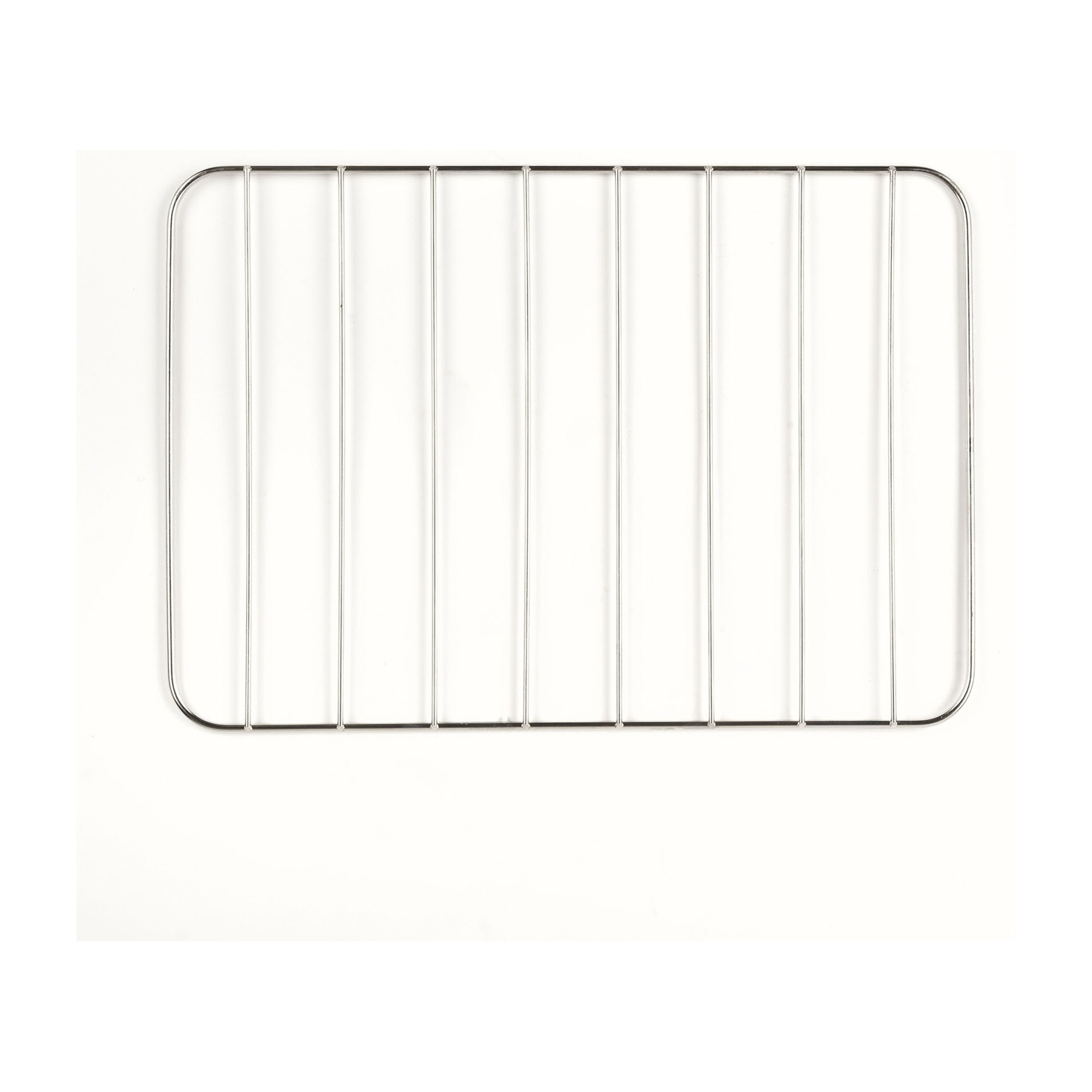Una griglia rettangolare in metallo per forno su sfondo bianco. Ha barre metalliche verticali e orizzontali, creando un reticolo.