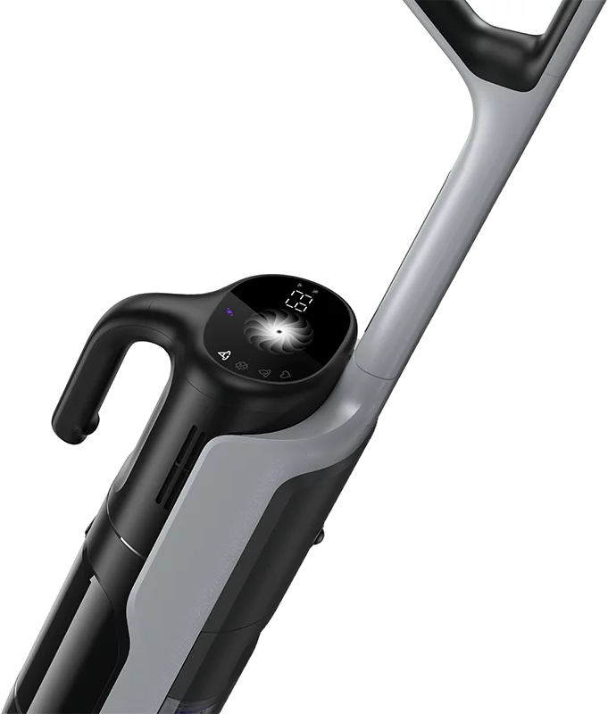 Ein schwarz-grauer kabelloser Staubsauger mit digitaler Anzeige. Der Griff ist grau, das Gehäuse schwarz.