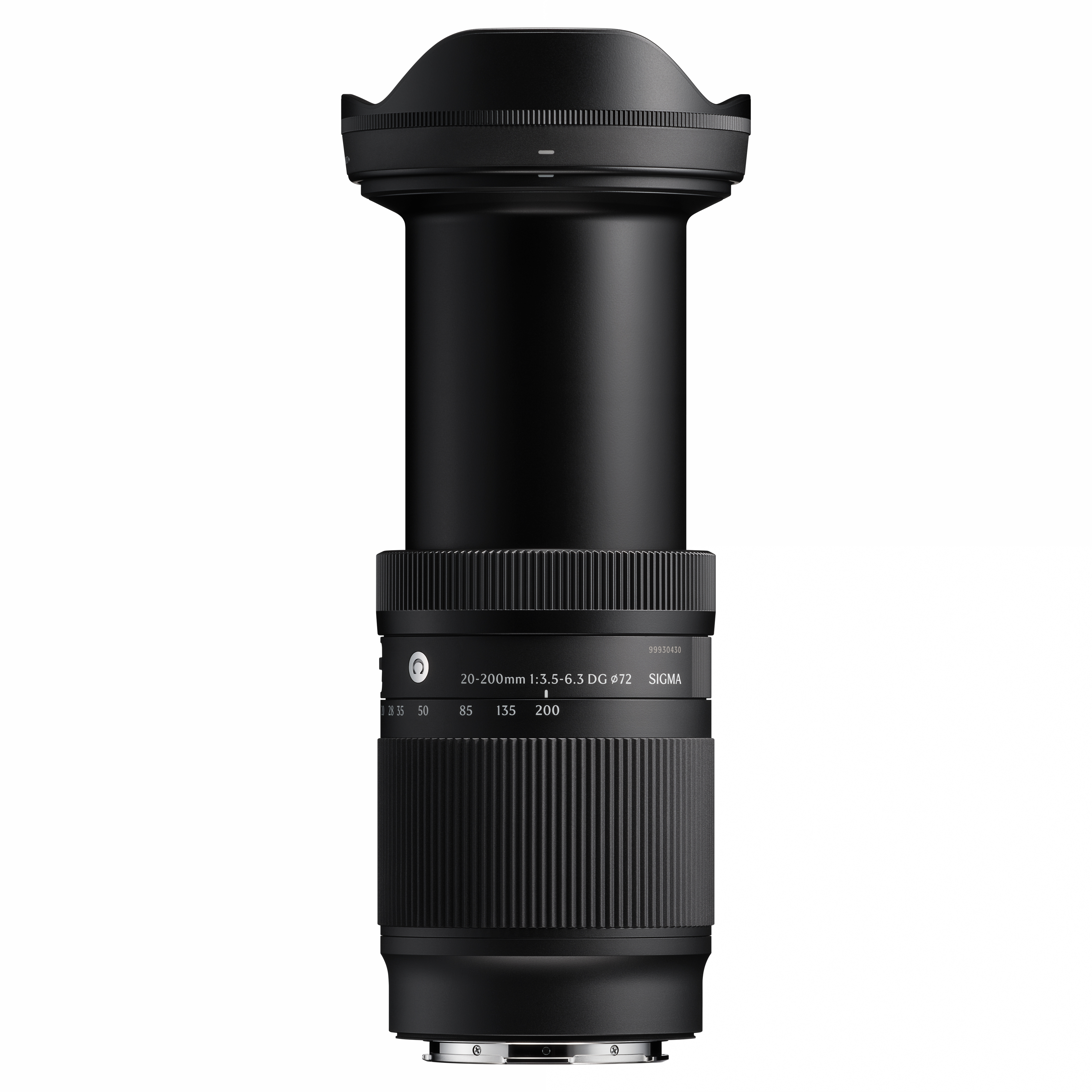 Ein schwarzes Kameraobjektiv mit Gegenlichtblende. Es hat Zahlen und Markierungen, darunter 'SIGMA' und Brennweiten von 20-200mm.