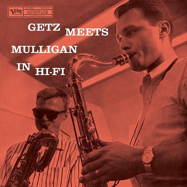 Album borító: két férfi szaxofonozik. A cím: 'Getz Meets Mulligan in Hi-Fi', piros és fehér színvilággal.