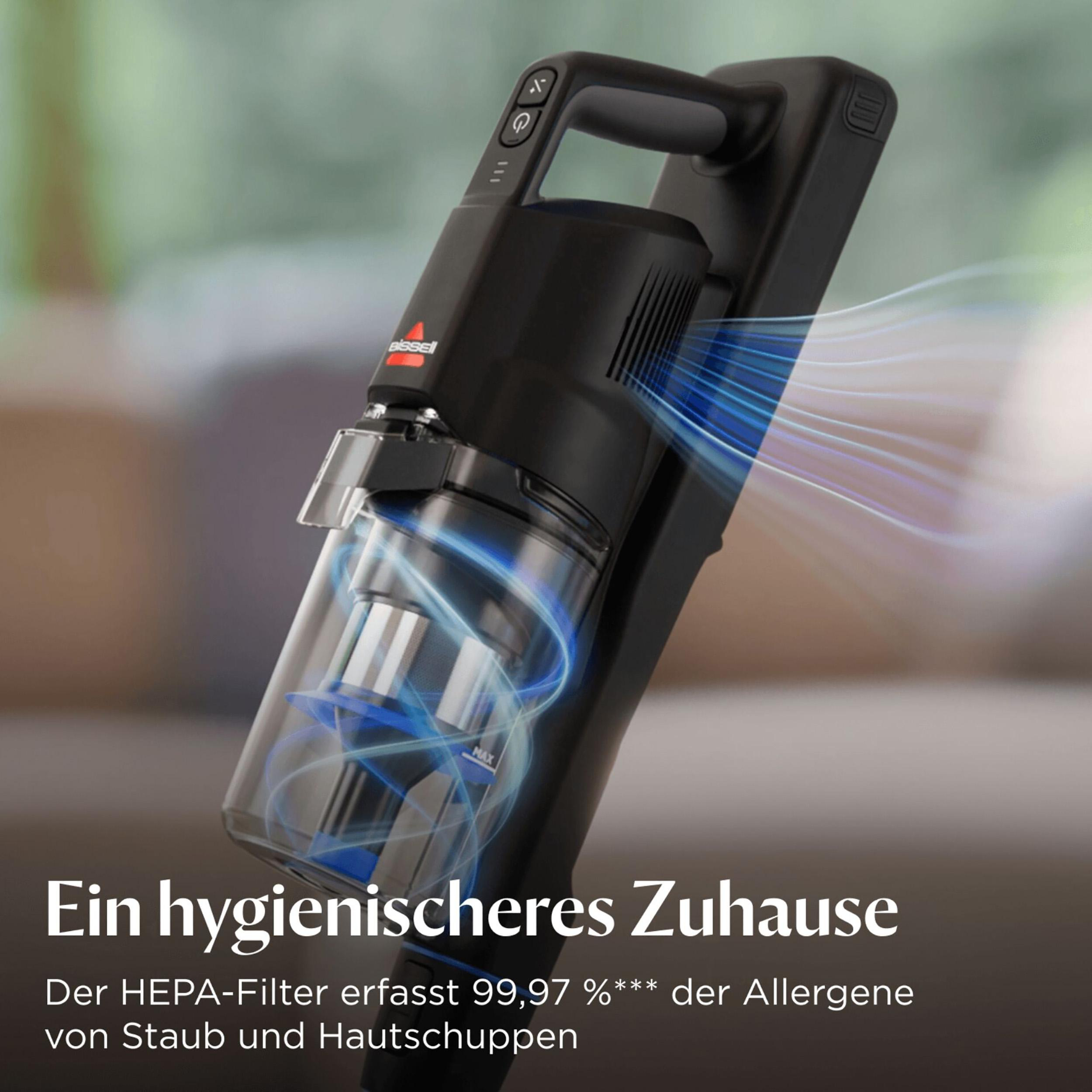 Schwarzer Bissell-Staubsauger. Transparenter Staubbehälter. Blaue Luftstromlinien. Text: Ein hygienischeres Zuhause. HEPA-Filter erfasst 99,97% Allergene.