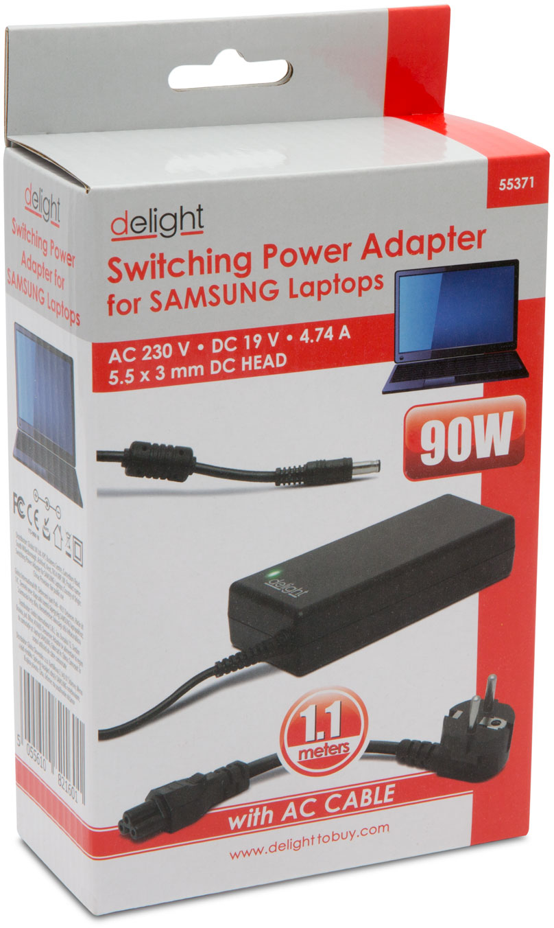 Doboz Samsung laptopokhoz való hálózati adapterrel. Egy fekete adapter kábellel és dugóval.