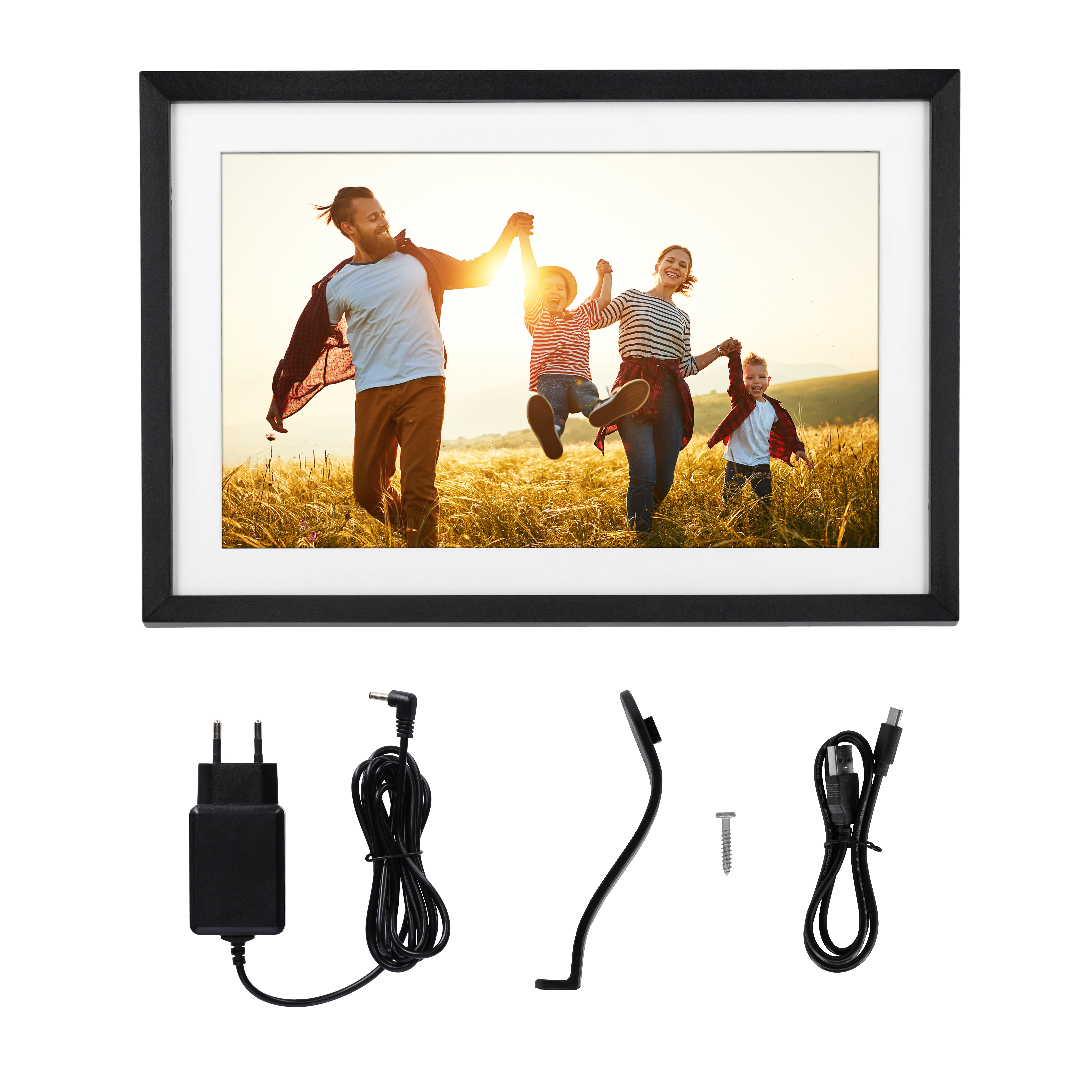 Ein gerahmtes Bild einer Familie, die auf einem Feld rennt, mit Zubehör: Netzteil, Kabel, Ständer, Schraube und USB-Kabel.