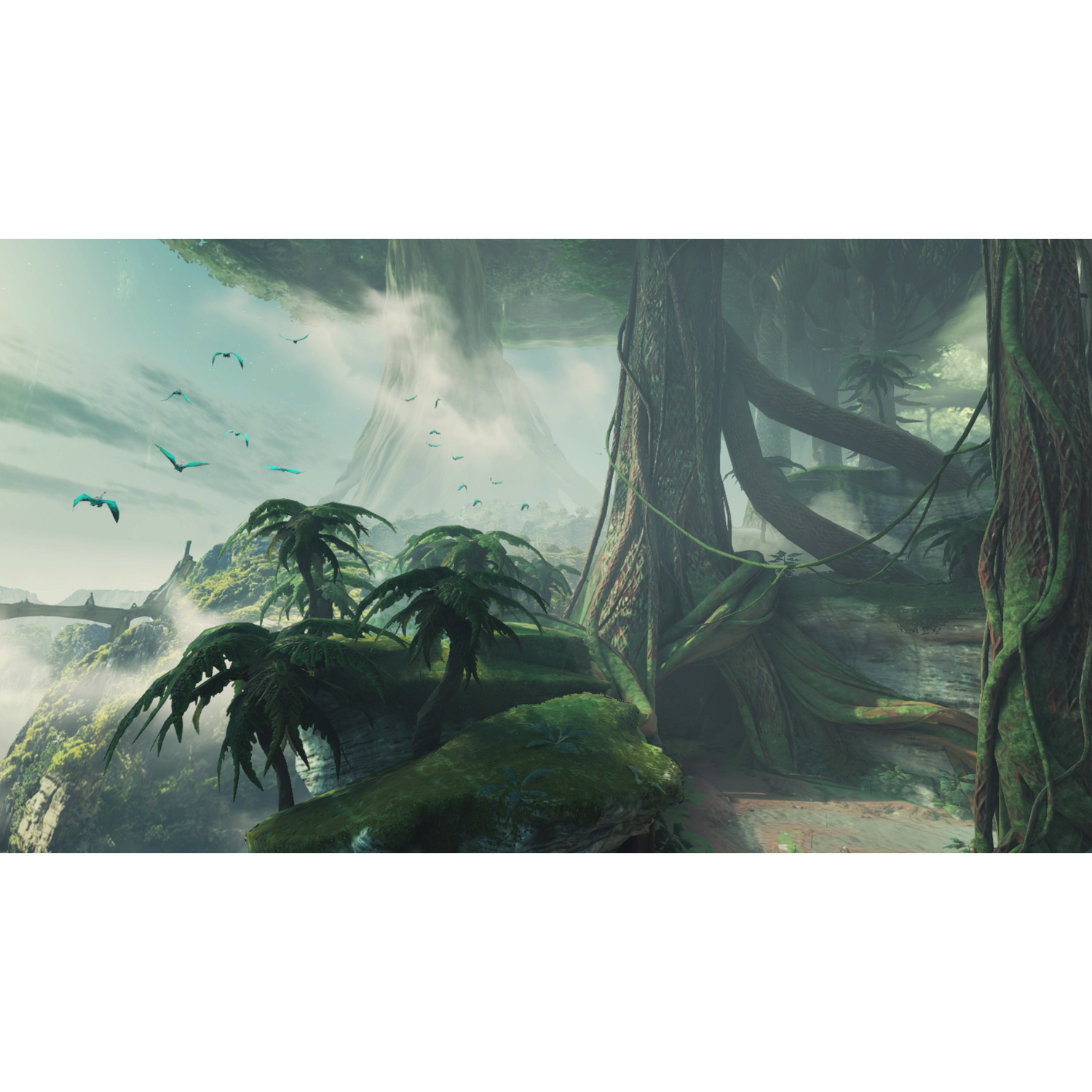 Een junglescène met grote bomen, palmbomen en vogels die vliegen. Mist en nevel vullen de scène, met een berg op de achtergrond.