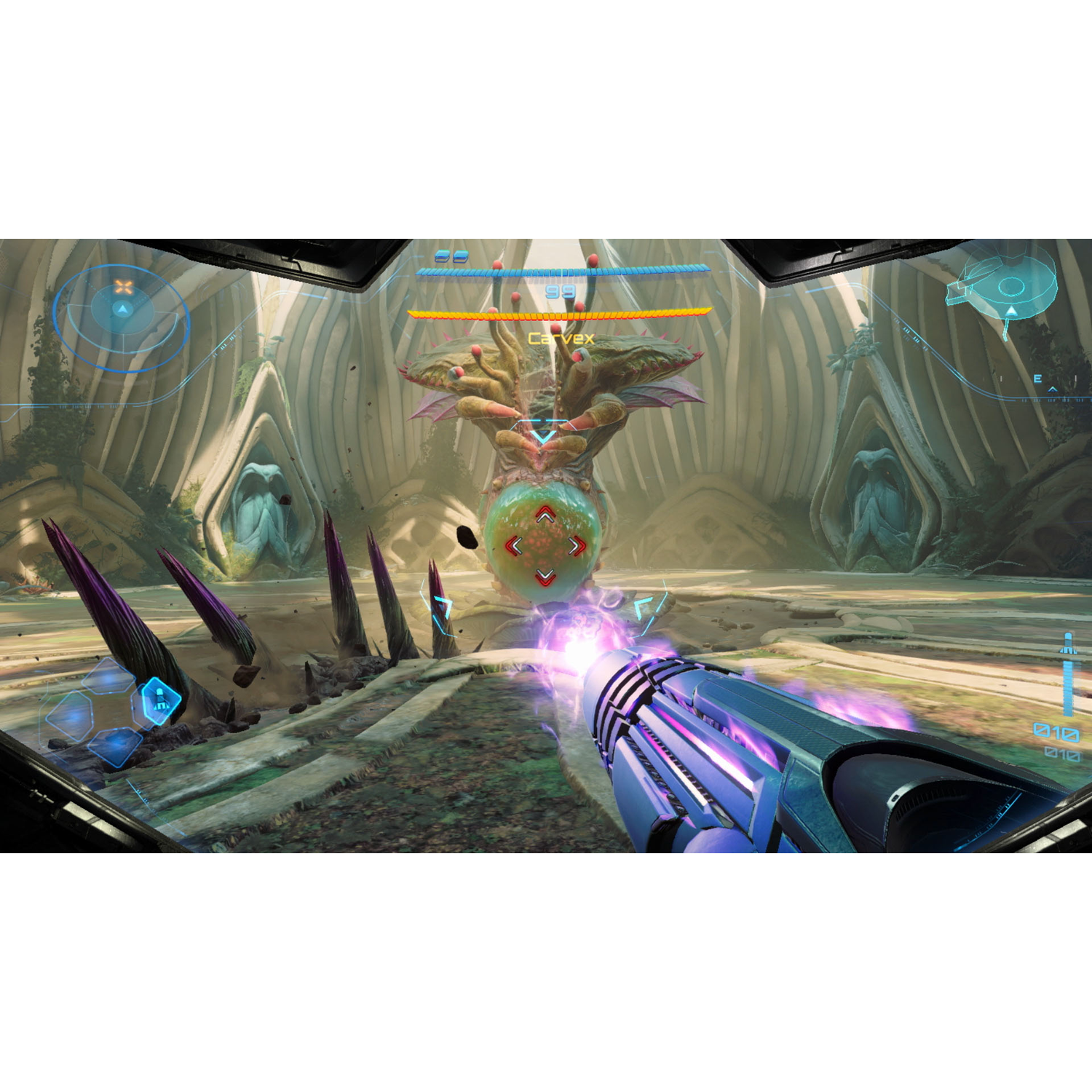 Een first-person view van een sci-fi scène. Een wapen schiet paarse energie op een groot buitenaards wezen met een groene bol.