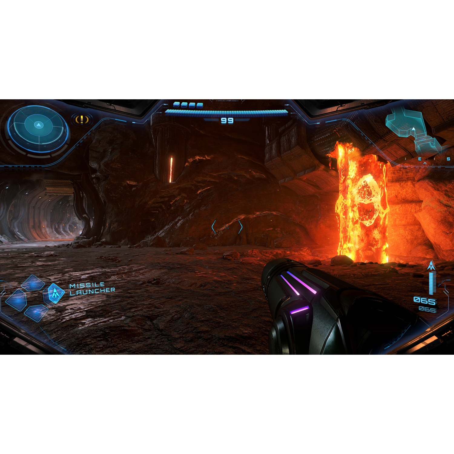 Vue à la première personne d'une interface de jeu. Une arme au premier plan, avec un portail enflammé en arrière-plan. Intérieur d'une grotte rocheuse.