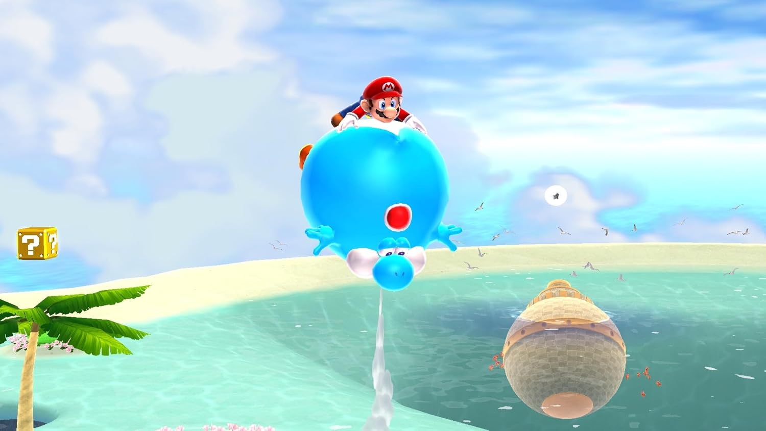 Mario cavalca un Yoshi blu. Volano sopra l'acqua e una spiaggia. Sono visibili anche un blocco punto interrogativo e una grande conchiglia.