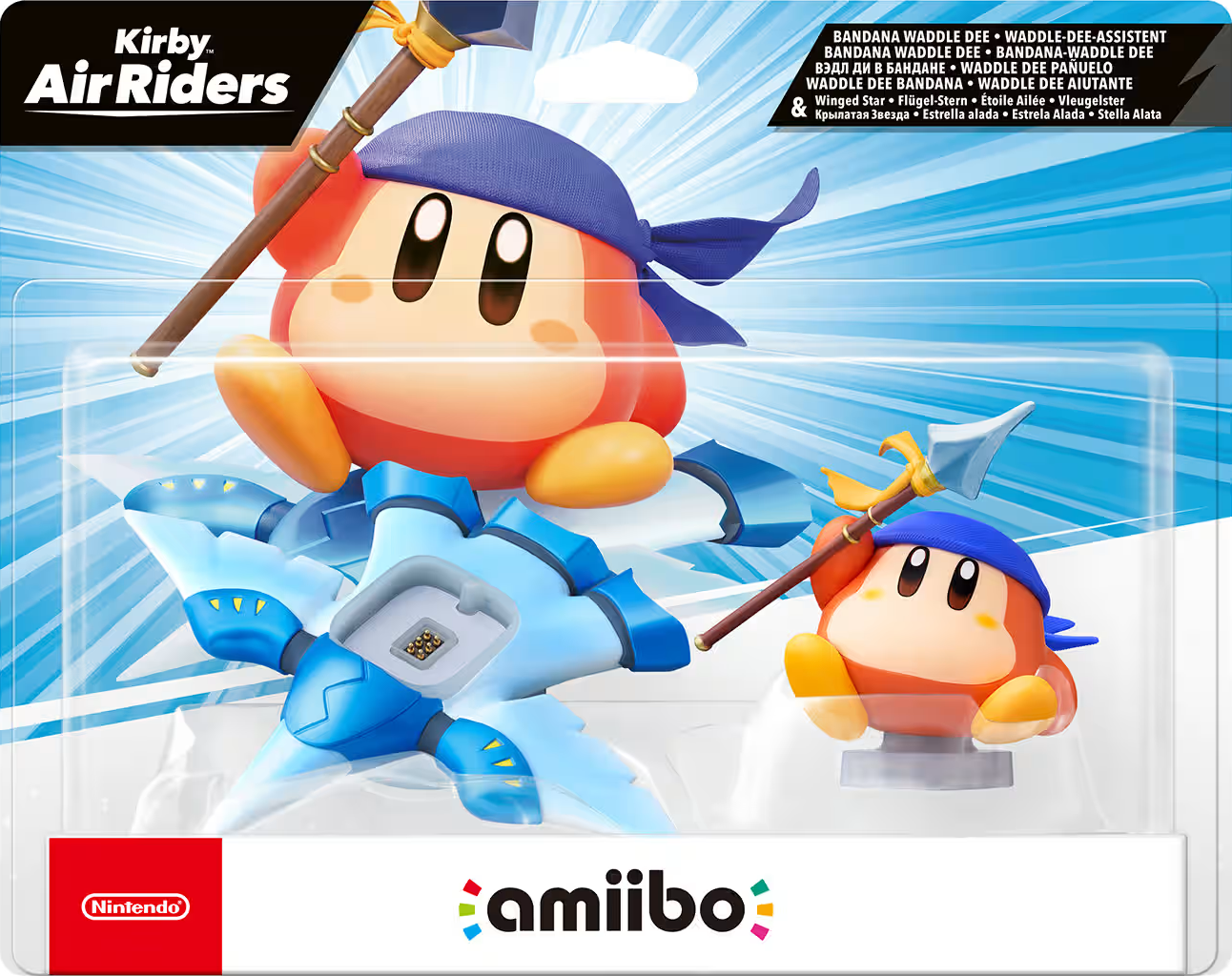 Un pacchetto amiibo di Kirby Air Riders con due personaggi di Bandana Waddle Dee. Uno è su una base a forma di stella, l'altro su una piccola base.