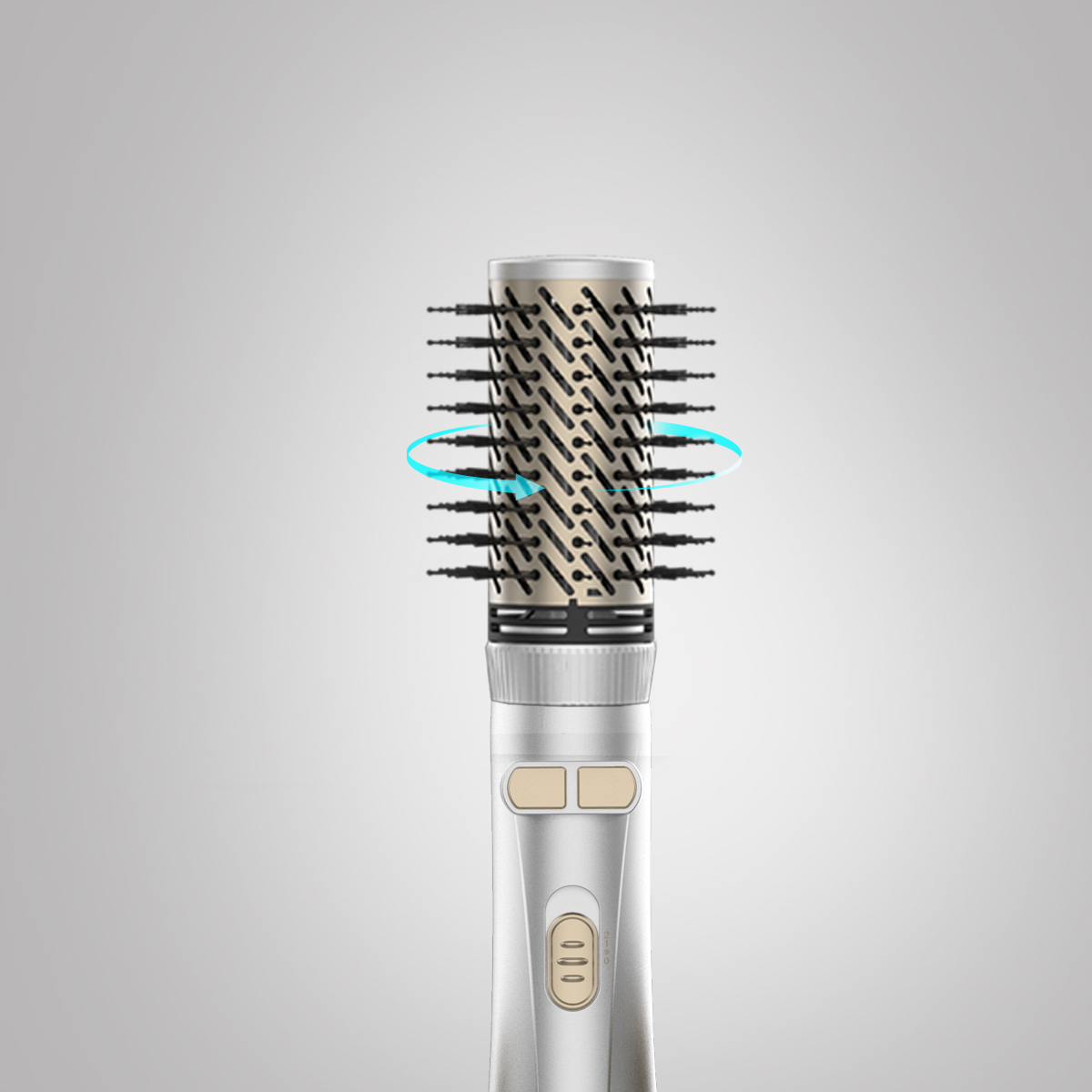 Un cepillo para peinar el cabello plateado y beige. Tiene cerdas negras y un barril giratorio. Un círculo azul claro muestra la rotación.