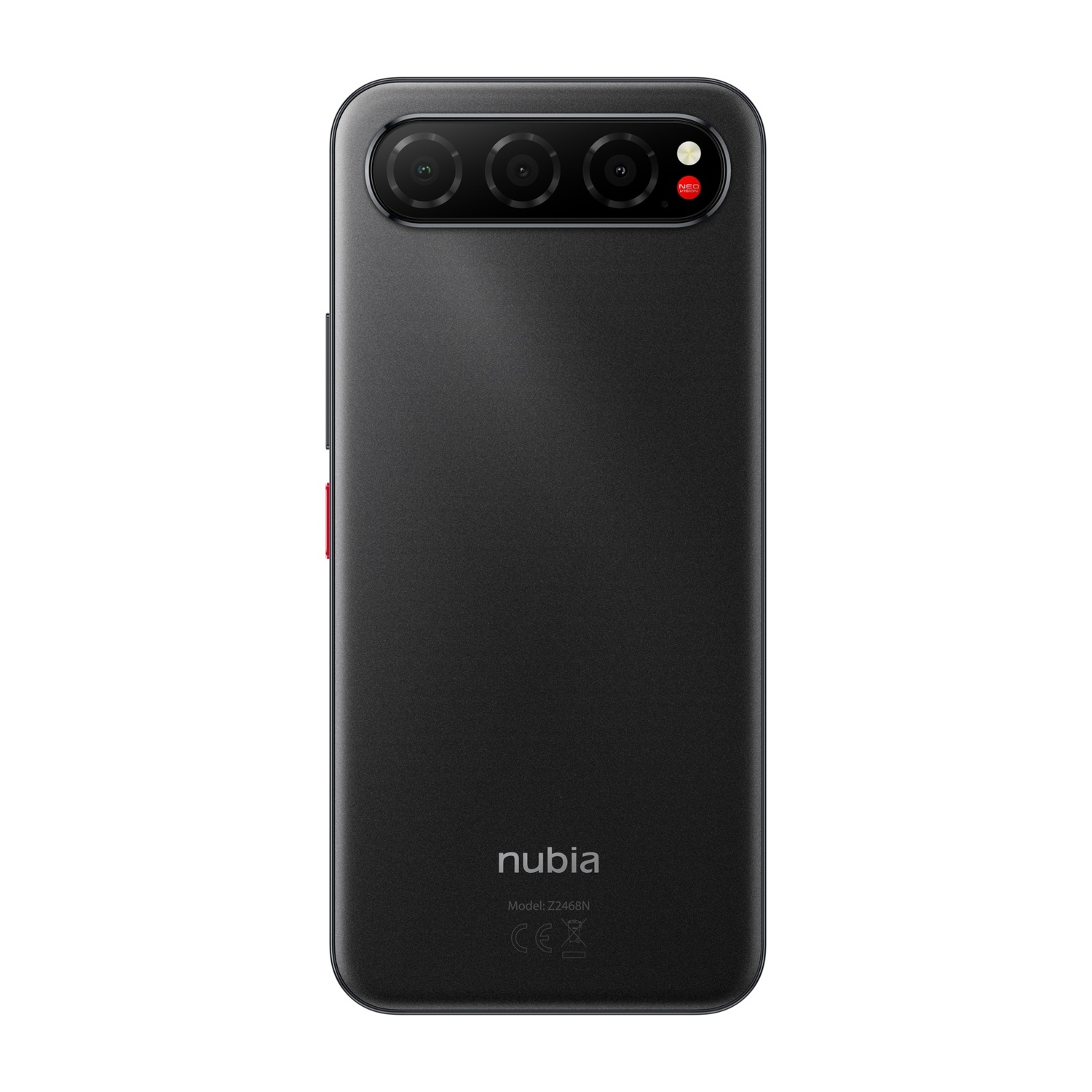 Telefono Nubia nero. Tre fotocamere in alto, accento rosso laterale. Logo Nubia e dettagli del modello in basso. Design elegante su sfondo bianco.