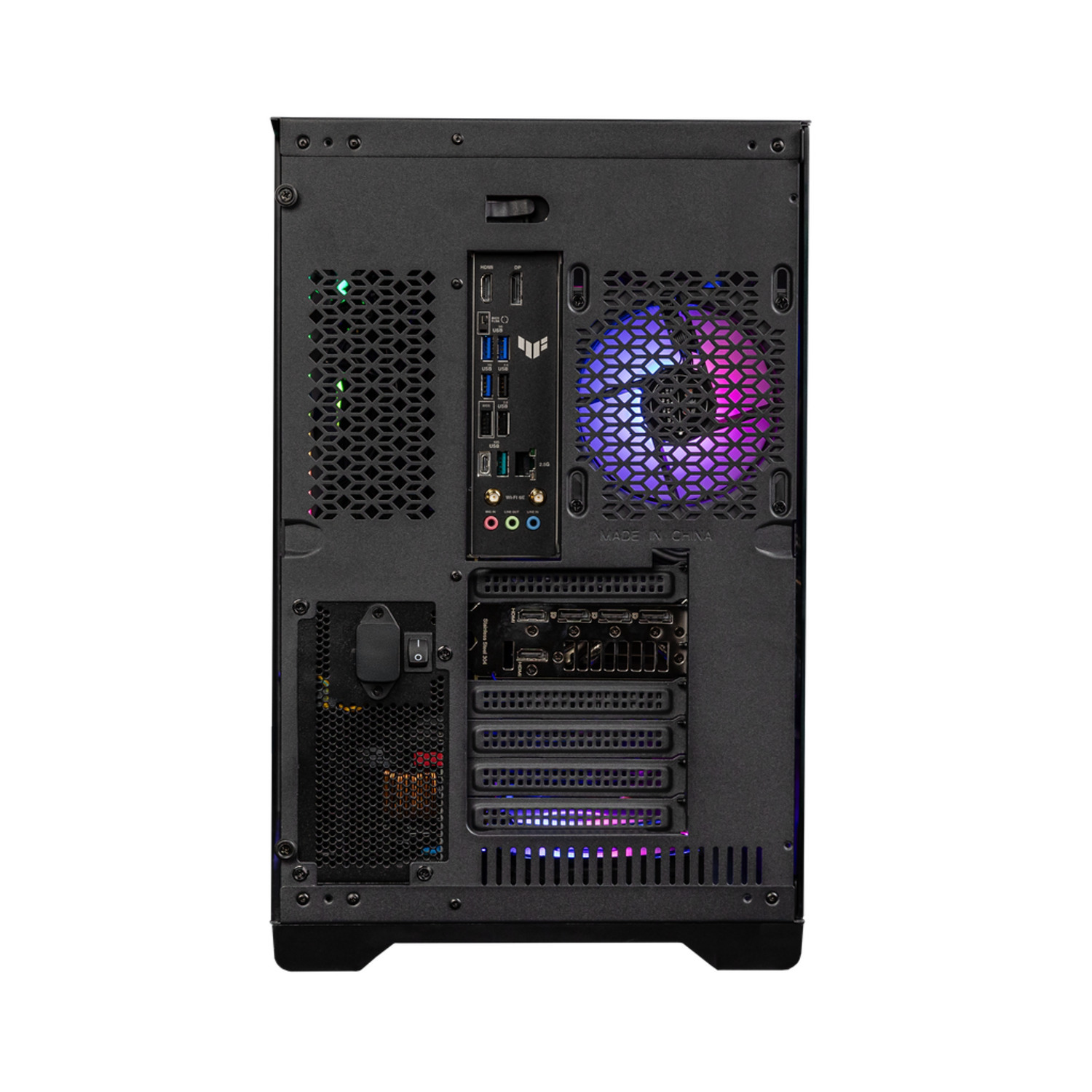 Achterkant van een zwarte computerkast. Zichtbaar zijn poorten, een ventilator met gekleurde lichten, voeding en sleuven.