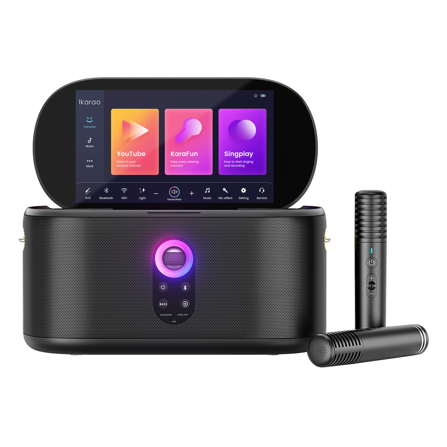 Een karaokemachine met een scherm waarop YouTube, KaraFun en Singplay te zien zijn. Twee microfoons staan naast de machine.