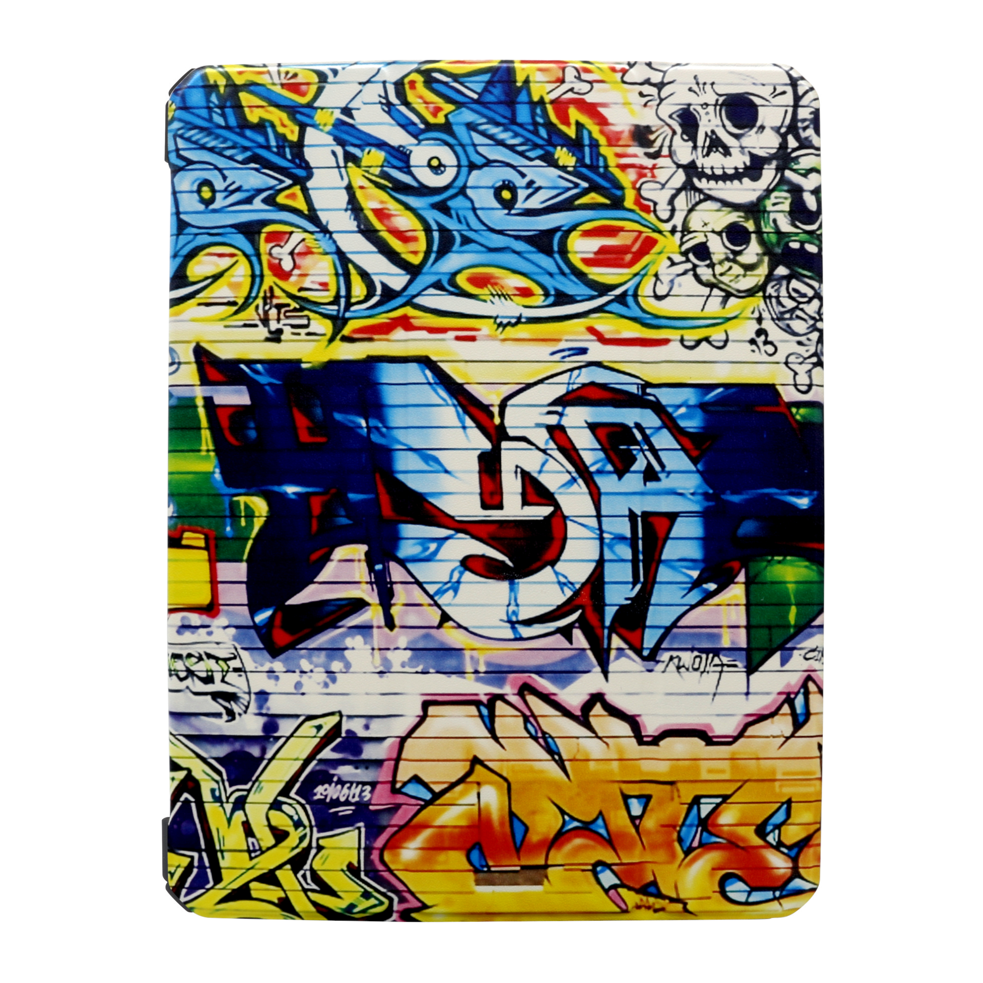 Graffiti-Kunst auf einer rechteckigen Oberfläche. Die Kunst zeigt leuchtende Farben und stilisierte Schriftzüge, mit Totenköpfen und abstrakten Designs.