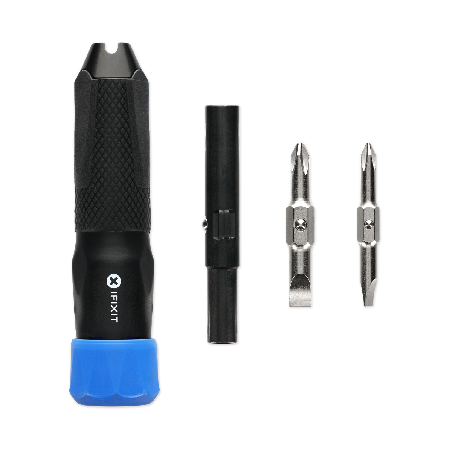 Un jeu de tournevis iFixit sur fond blanc. Inclut un manche noir avec base bleue, une extension et plusieurs embouts argentés.