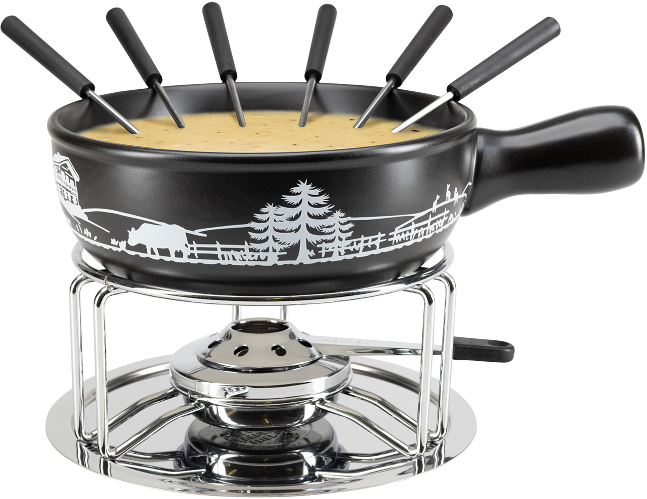 Casserole à fondue noire avec fromage et fourchettes. Elle est sur un support en métal avec un brûleur. La casserole a un motif de paysage blanc.