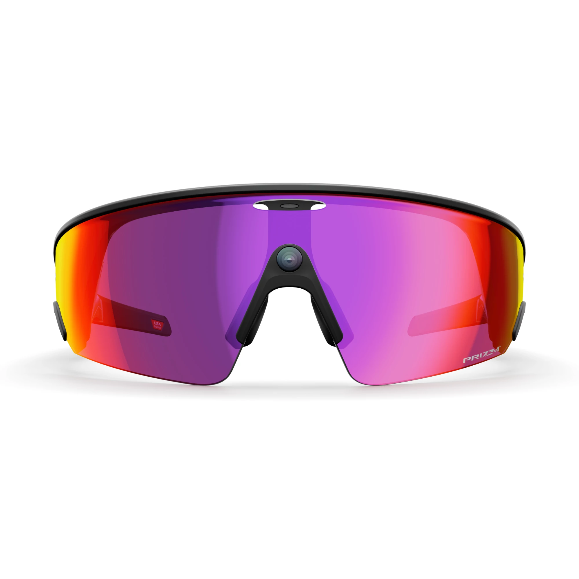 Unas gafas de sol deportivas. Montura negra con lentes rojas/moradas. Las lentes tienen una ligera curva.