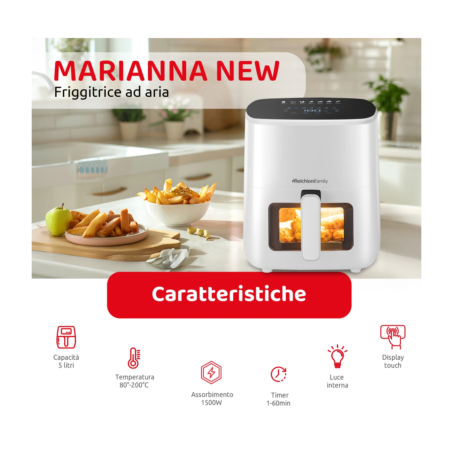 Una friggitrice ad aria bianca con display digitale è su una superficie bianca. Patatine fritte e una mela in primo piano. Testo in italiano.