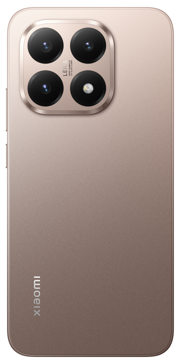 Parte trasera de un smartphone beige, con cuatro lentes de cámara. Visible el logo Leica. El logo Xiaomi está impreso abajo.