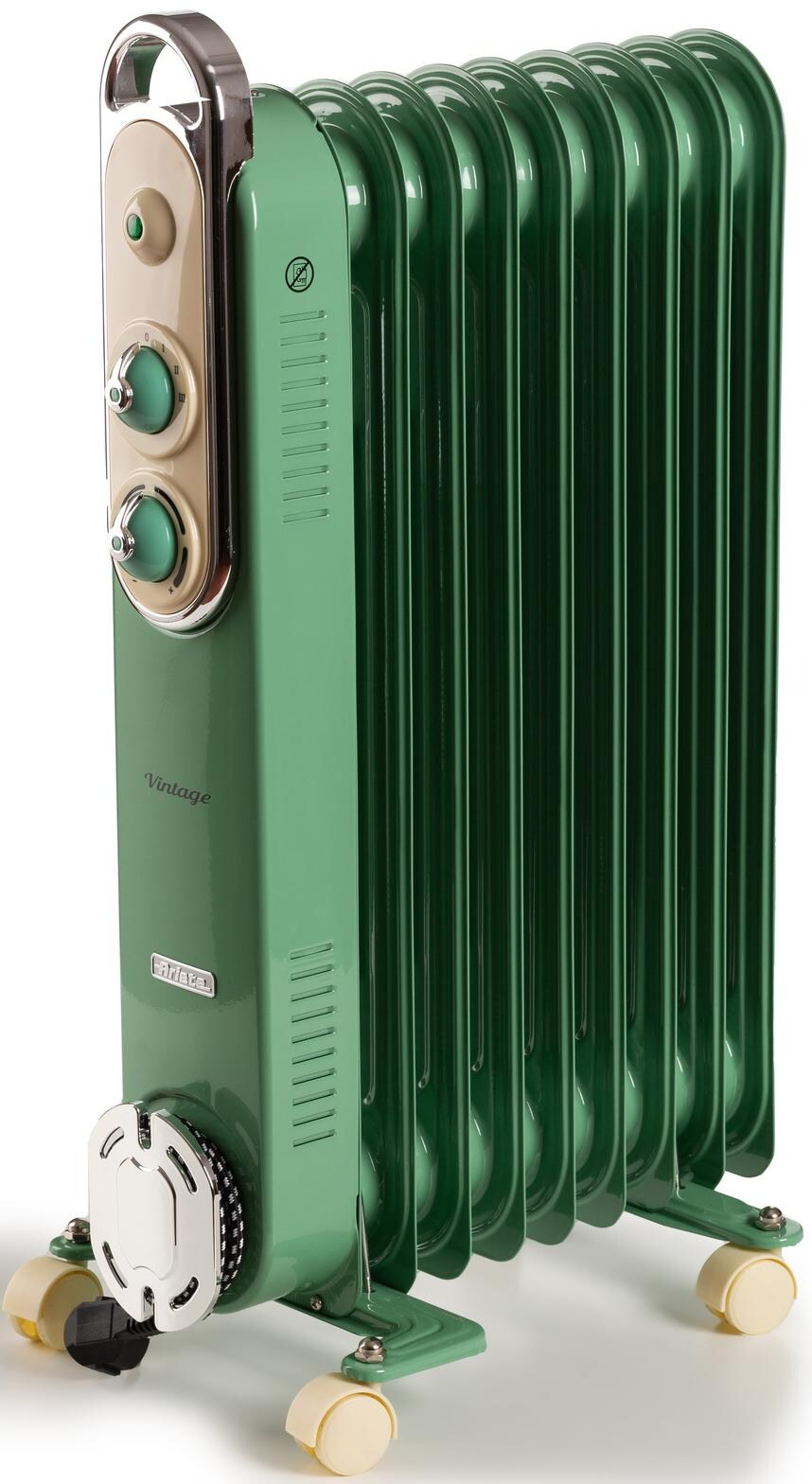 Un radiatore a olio verde e crema in stile vintage. Ha ruote, quadranti e una maniglia. Il marchio 'Ariete' è visibile.