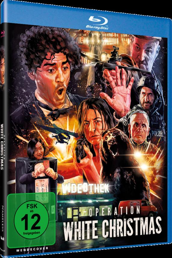 Blu-ray-Cover für 'Operation White Christmas'. Zeigt mehrere Personen, einen Bären und einen Van. Der Titel ist deutlich sichtbar.