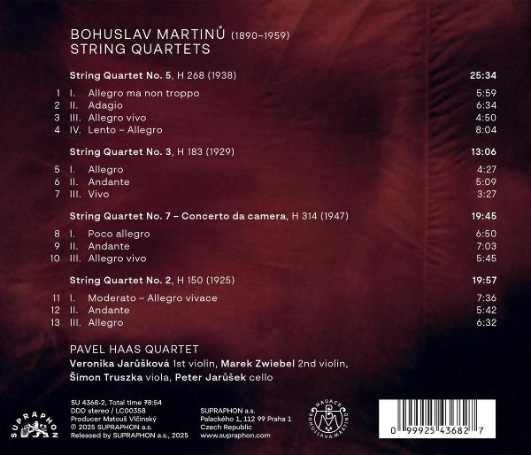 Albumcover mit Text, der Streichquartette von Bohuslav Martinů auflistet, mit dem Pavel Haas Quartett. Enthält Spieldauer und Details.