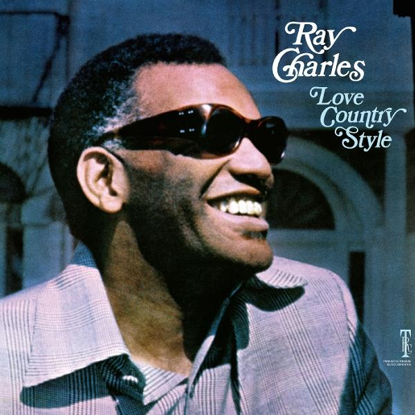 Ray Charles lächelt, trägt eine Sonnenbrille, auf dem Cover seines Albums 'Love Country Style'.