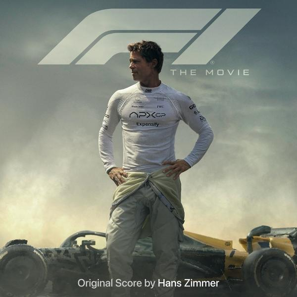 Mann im Rennanzug steht neben einem Auto, F1-Logo oben. Text: "The Movie" und "Original Score by Hans Zimmer".