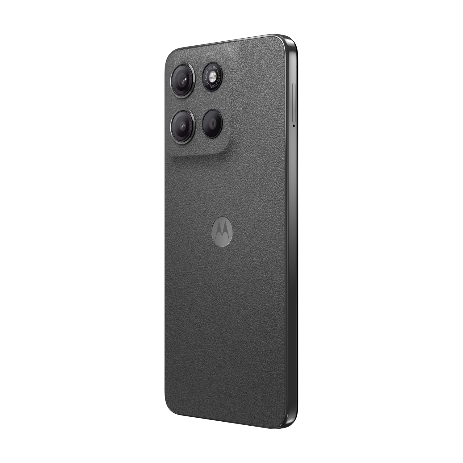 Viene mostrato uno smartphone grigio scuro con più obiettivi, il logo Motorola in basso. Il telefono ha un retro strutturato.