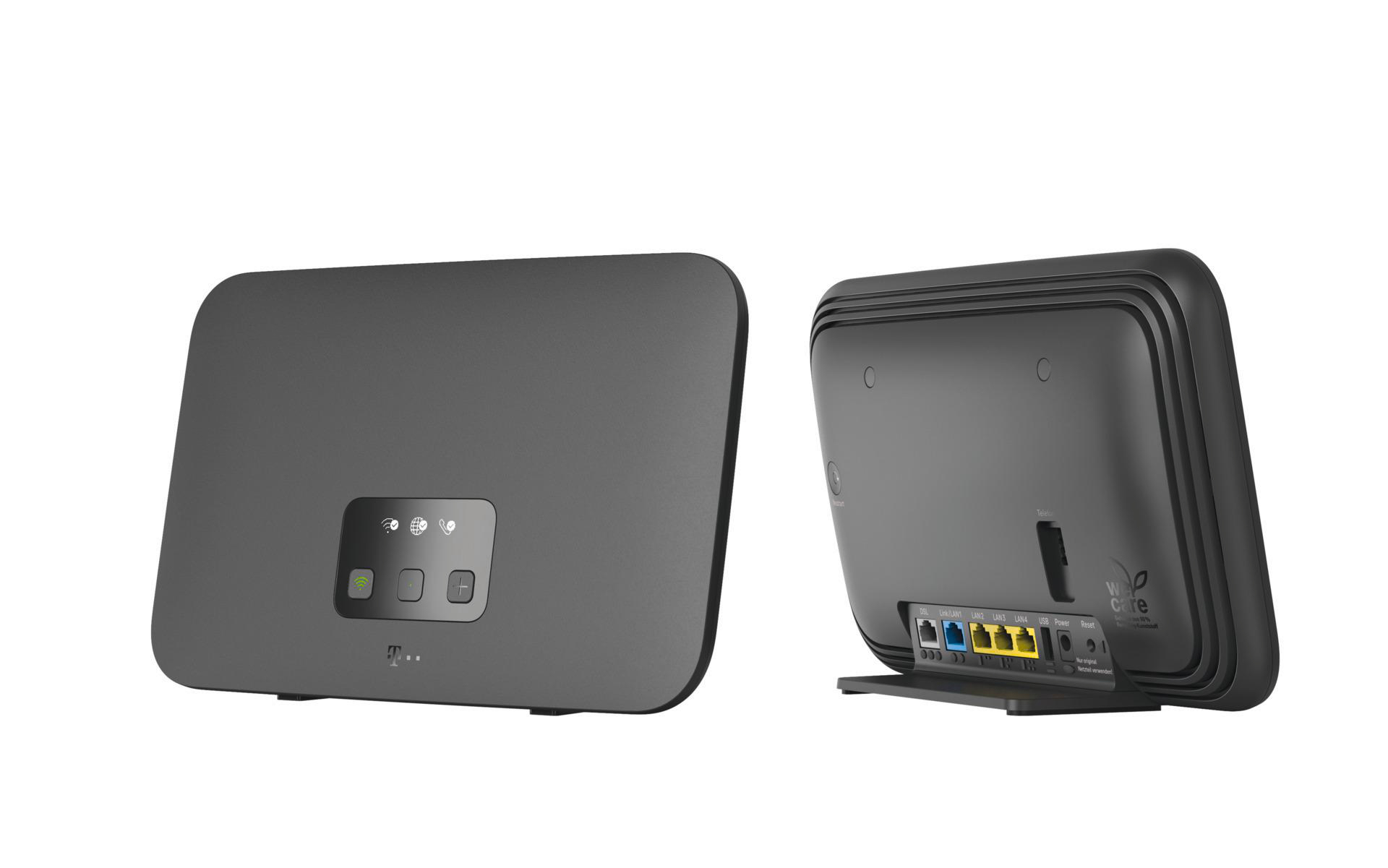 Zwei graue Router, einer vorne, einer hinten. Die Vorderseite hat Knöpfe und Lichter. Die Rückseite hat Anschlüsse und Etiketten.